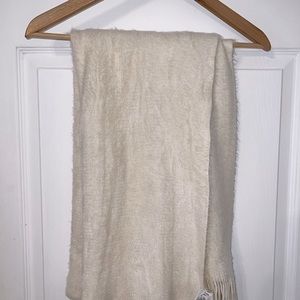 Forever 21 woolen scarf